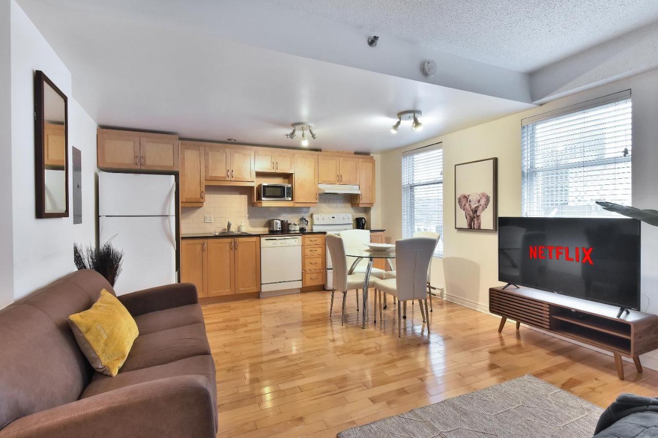 Place-Des-Arts Suites Монреал Екстериор снимка