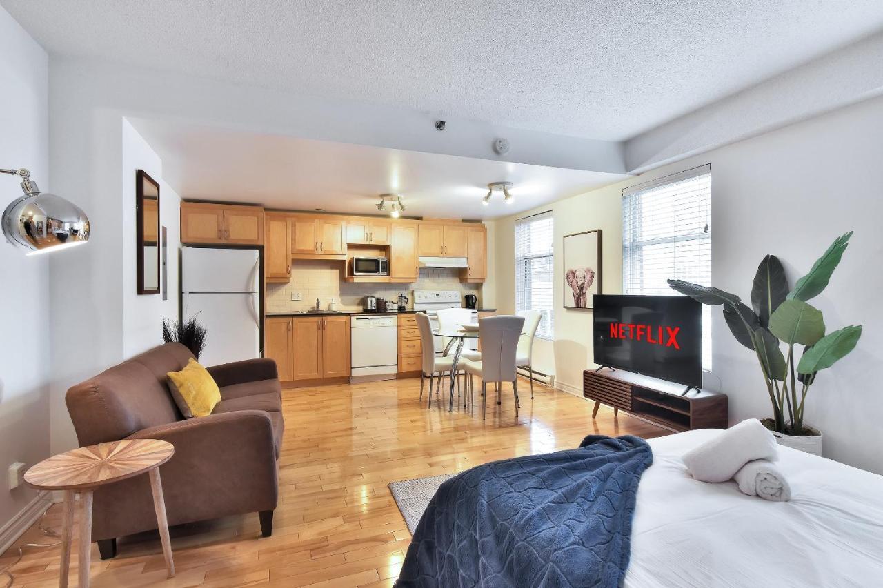 Place-Des-Arts Suites Монреал Екстериор снимка