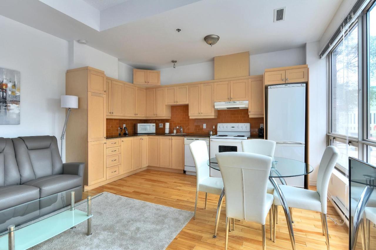 Place-Des-Arts Suites Монреал Екстериор снимка