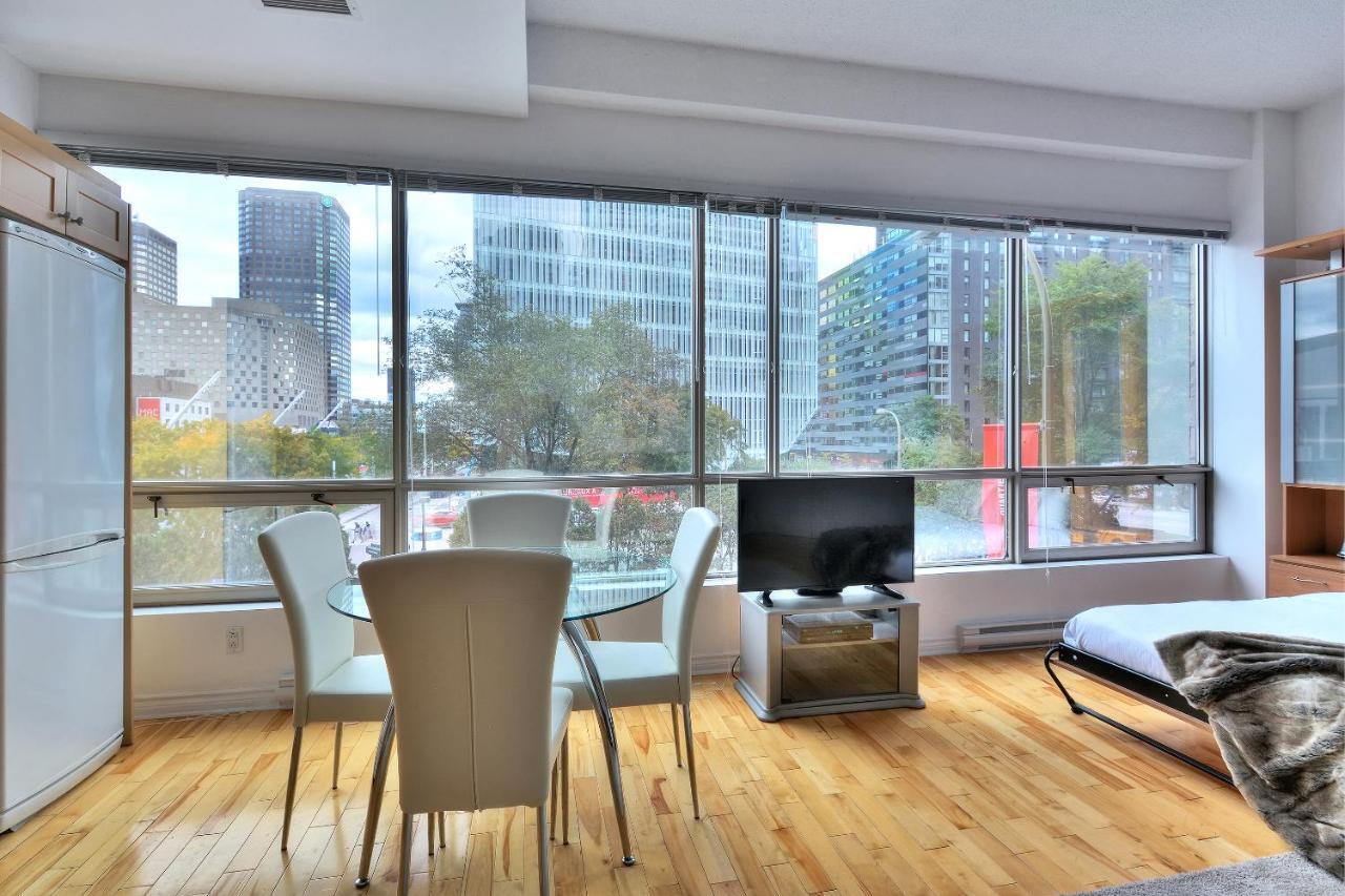 Place-Des-Arts Suites Монреал Екстериор снимка