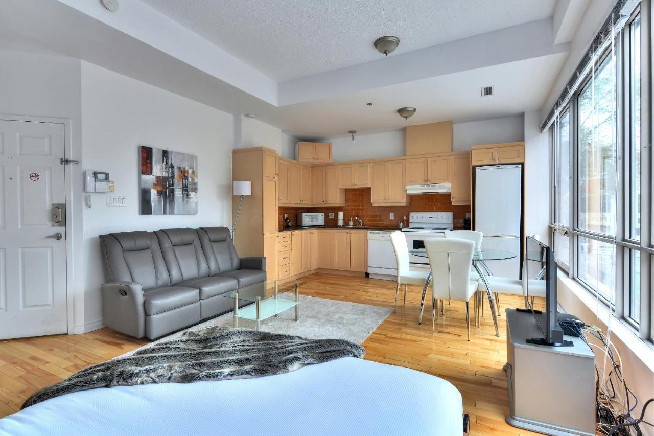 Place-Des-Arts Suites Монреал Екстериор снимка