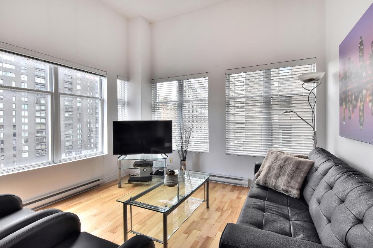 Place-Des-Arts Suites Монреал Екстериор снимка